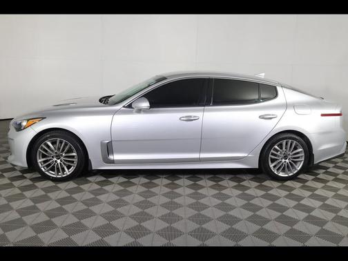 2018 Kia Stinger Base