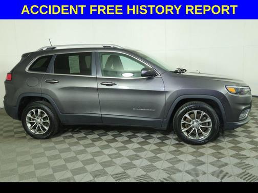 Granite Crystal Metallic Clearcoat 2019 Jeep Cherokee Latitude Plus