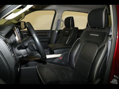 Delmonico Red Pearlcoat 2022 RAM 1500 Laramie