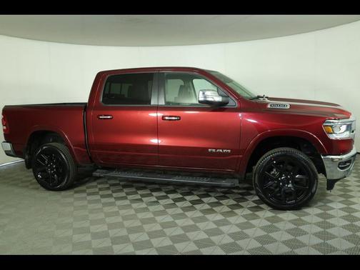 Delmonico Red Pearlcoat 2022 RAM 1500 Laramie
