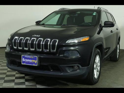 Brilliant Black Crystal Pearlcoat 2015 Jeep Cherokee Latitude