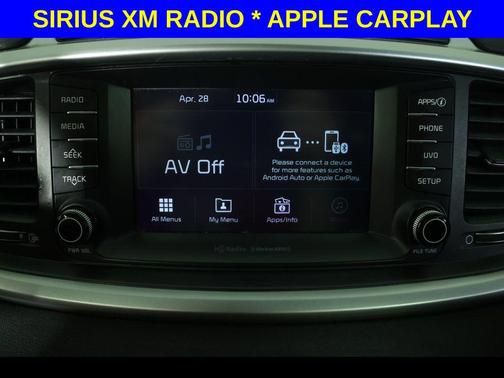 Titanium Silver 2018 Kia Sorento LX