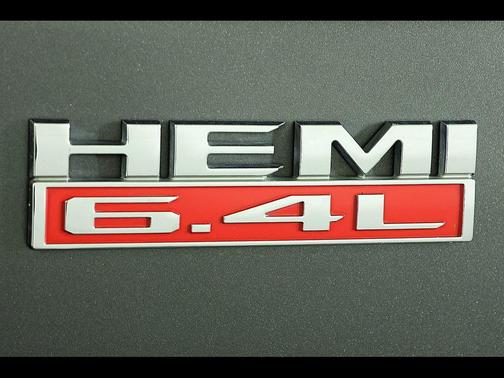 2022 RAM 2500 Tradesman Crew Cab 4x4 6'4' Box