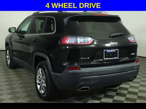 Diamond Black Crystal Pearlcoat 2021 Jeep Cherokee Latitude Lux