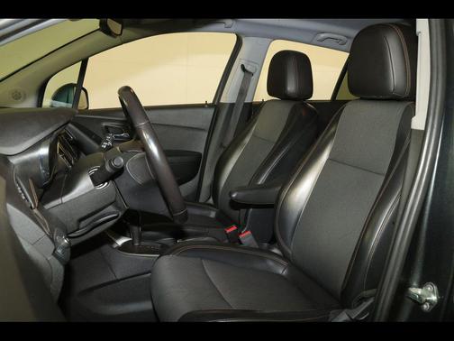 Nightfall Gray Metallic 2018 Chevrolet Trax LT