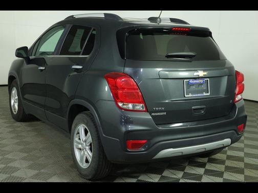 Nightfall Gray Metallic 2018 Chevrolet Trax LT