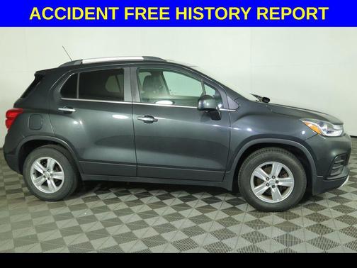 Nightfall Gray Metallic 2018 Chevrolet Trax LT