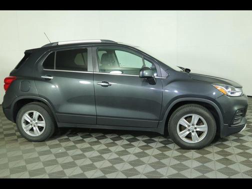 Nightfall Gray Metallic 2018 Chevrolet Trax LT