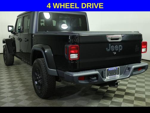 Black Clearcoat 2021 Jeep Gladiator Willys 4x4