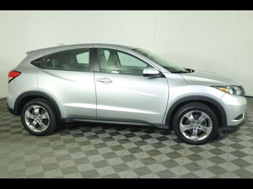 Alabaster Silver Metallic 2016 Honda HR-V LX