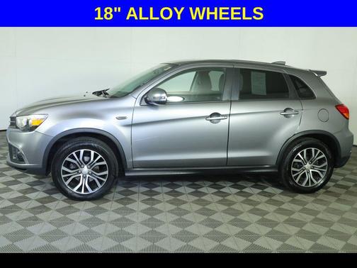 Mercury Gray Metallic 2018 Mitsubishi Outlander Sport 2.0 ES