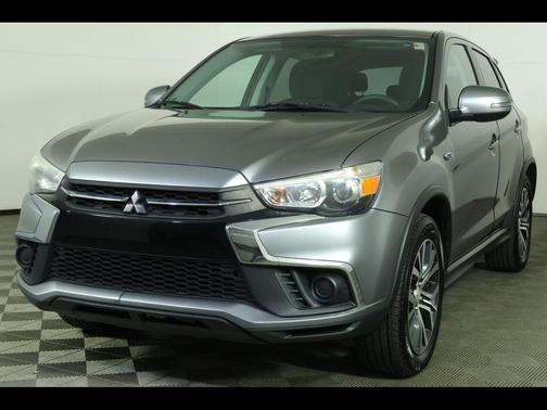 Mercury Gray Metallic 2018 Mitsubishi Outlander Sport 2.0 ES