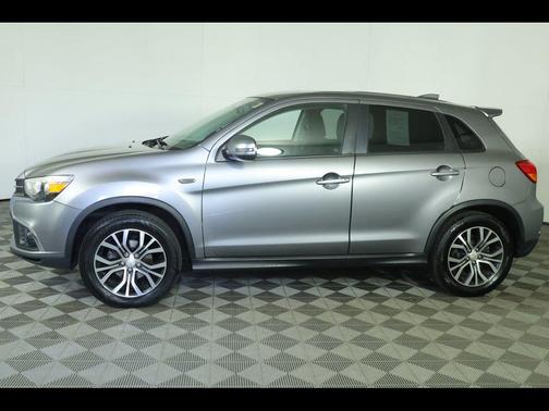 Mercury Gray Metallic 2018 Mitsubishi Outlander Sport 2.0 ES