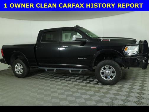 2020 RAM 2500 Laramie Crew Cab 4X4 6'4' Box