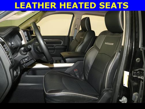 2020 RAM 2500 Laramie Crew Cab 4X4 6'4' Box