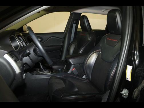 2017 Jeep Cherokee Trailhawk