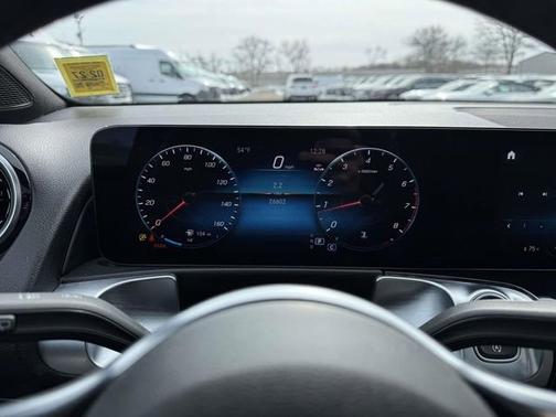 2023 Mercedes-Benz GLB 250 4MATIC