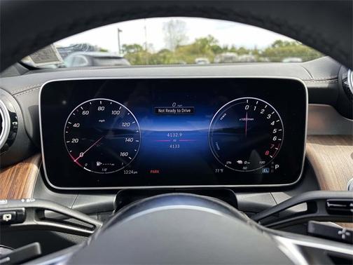 2025 Mercedes-Benz GLC 350e 