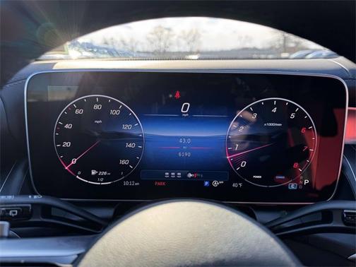 2025 Mercedes-Benz GLC 300 