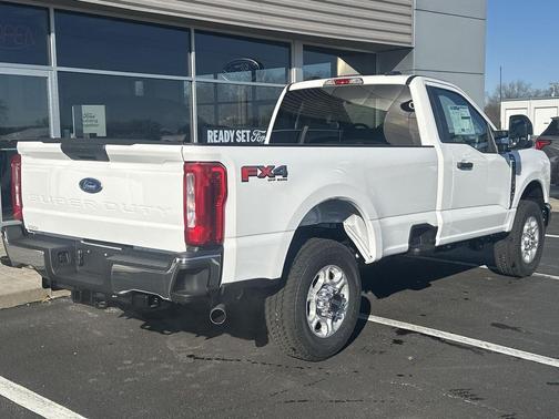 2026 Ford F-350 XLT