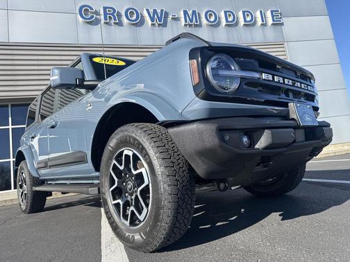 2023 Ford Bronco Outer Banks