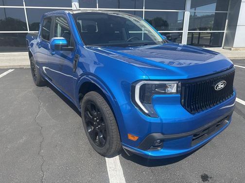 2025 Ford Maverick Lobo Standard