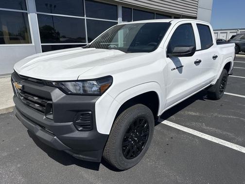 Summit White 2026 Chevrolet Colorado WT