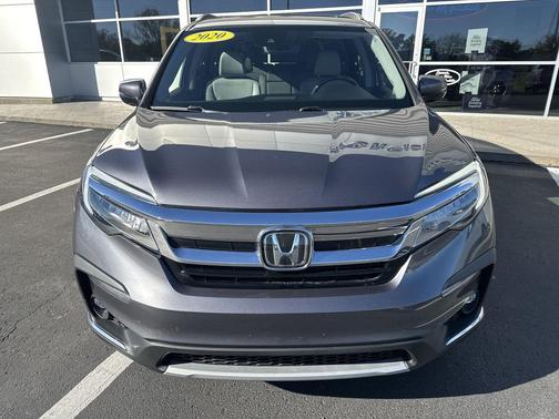 2020 Honda Pilot Touring 8-Passenger