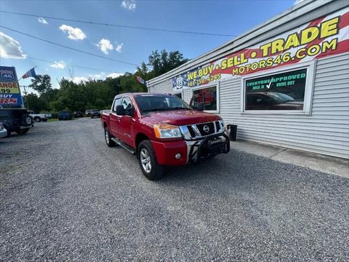 2010 Nissan Titan SE