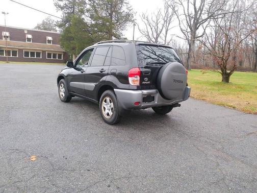 2002 Toyota RAV4 Base
