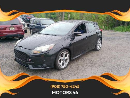Tuxedo Black Metallic 2013 Ford Focus ST