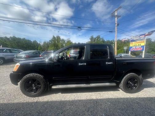 2004 Nissan Titan LE Crew Cab