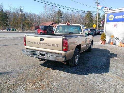 2004 Chevrolet Silverado 1500 Base