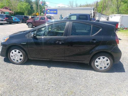 Black Sand Pearl 2015 Toyota Prius c Four