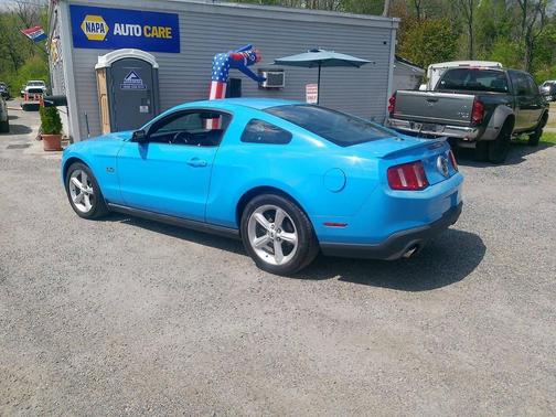 Grabber Blue 2011 Ford Mustang GT Premium
