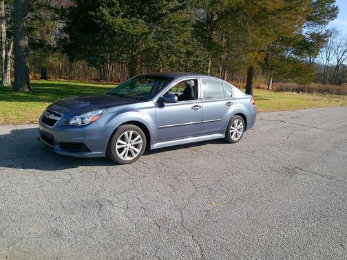2013 Subaru Legacy Sport