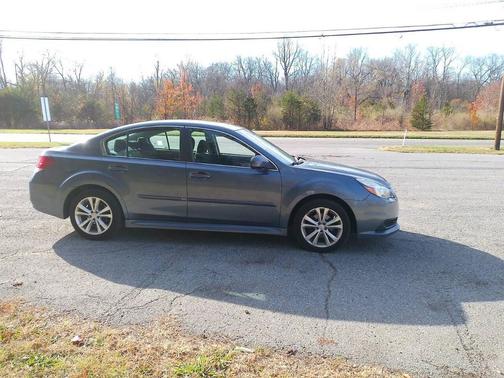 2013 Subaru Legacy Sport