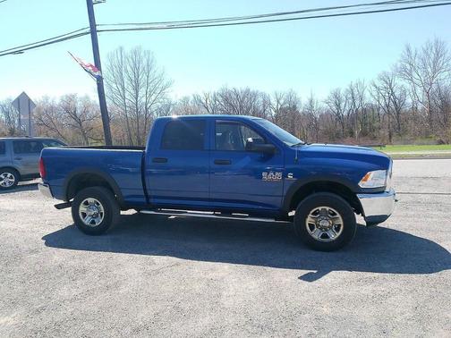 Blue Streak Pearlcoat 2014 RAM 3500 Tradesman