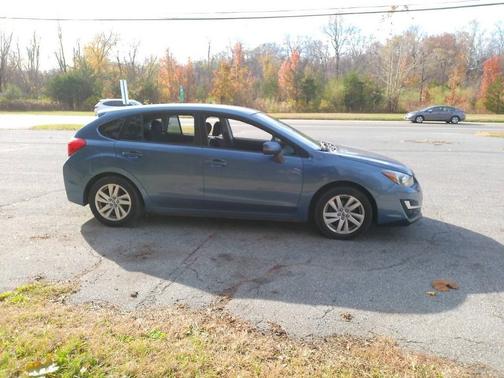 2016 Subaru Impreza 2.0i Premium