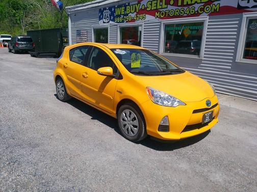Sun Fusion 2014 Toyota Prius c Two