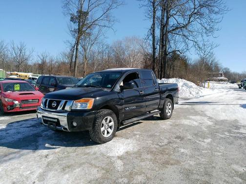 2012 Nissan Titan SV