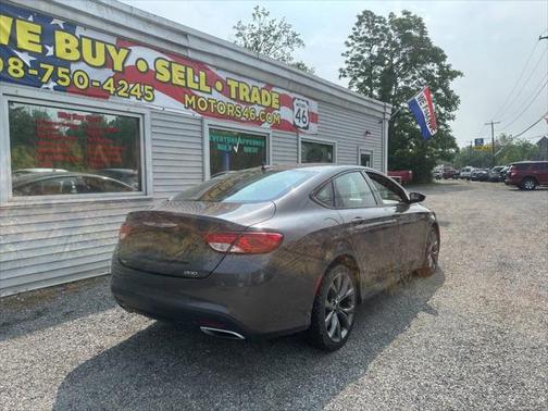 2015 Chrysler 200 S
