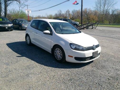 2013 Volkswagen Golf Base