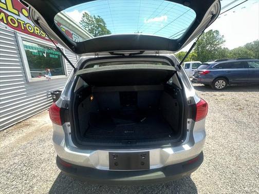 2016 Volkswagen Tiguan S