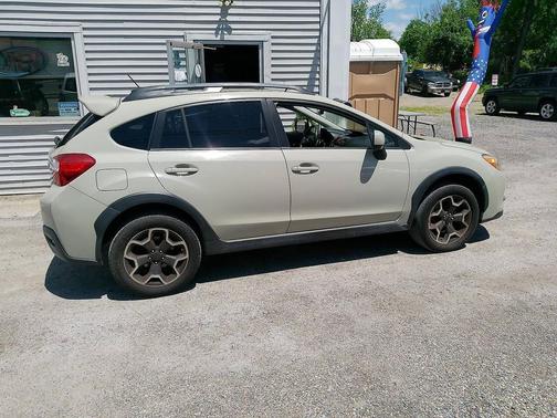 Desert Khaki 2014 Subaru XV Crosstrek 2.0i Limited