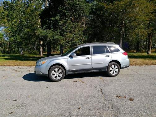2012 Subaru Outback 2.5i Limited