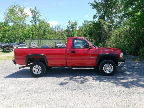 Victory Red 2001 Chevrolet Silverado 2500 H/D