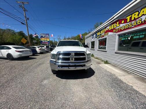 2017 RAM 2500 Tradesman Crew Cab 4x4 8' Box