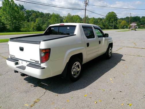 White 2008 Honda Ridgeline RT