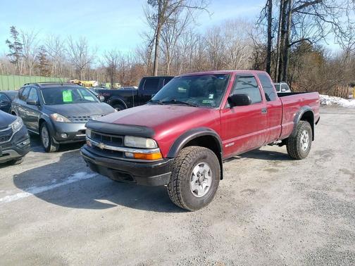 2003 Chevrolet S-10 Base